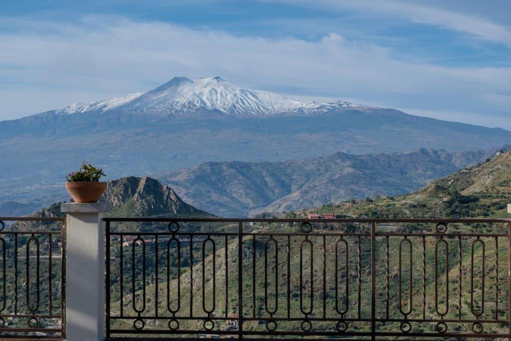 La Chicca Sicily Holiday House Castelmola Exterior photo